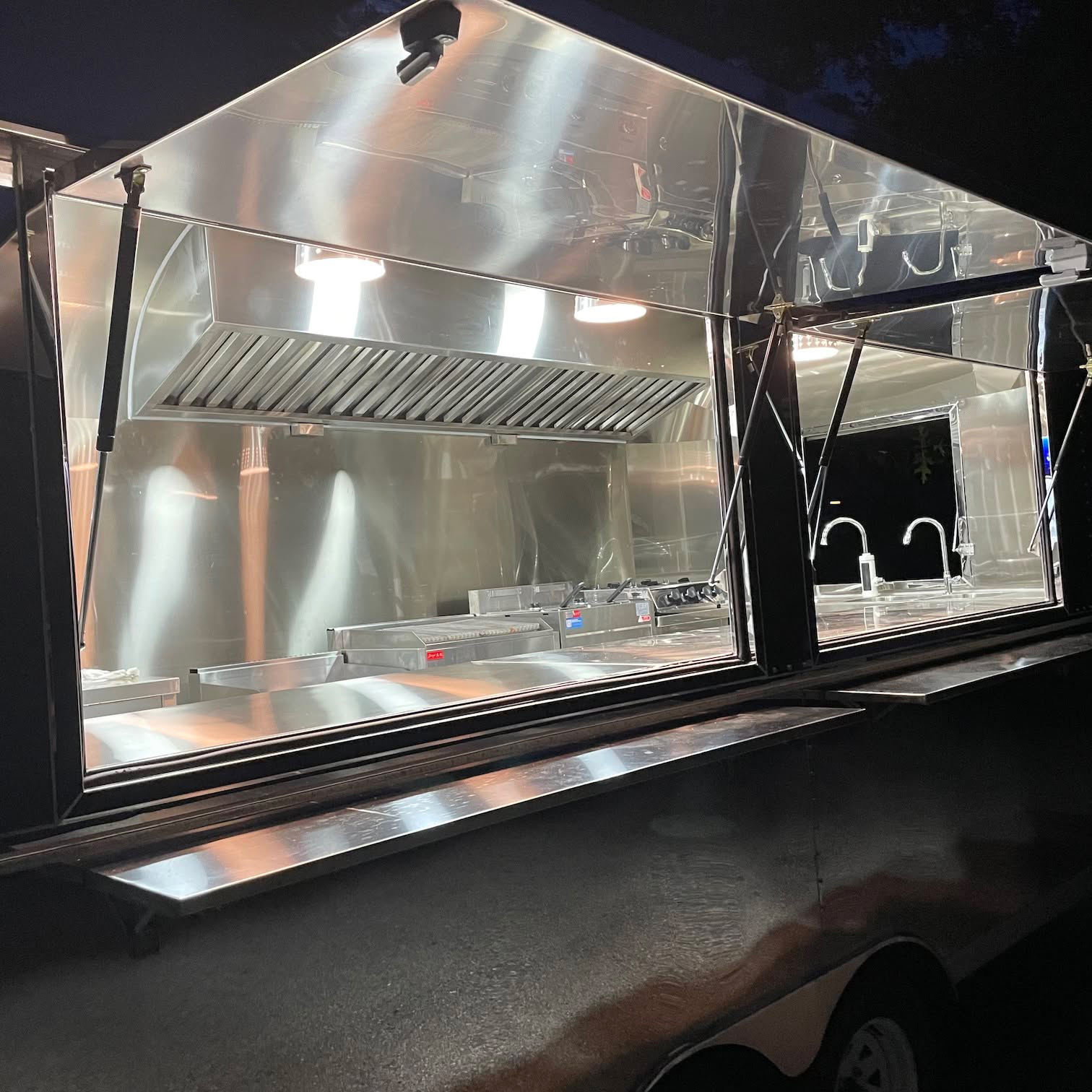 مقطورة طعام من الفولاذ المقاوم - مراجعة Commercial Kitchen And Bar وسعره